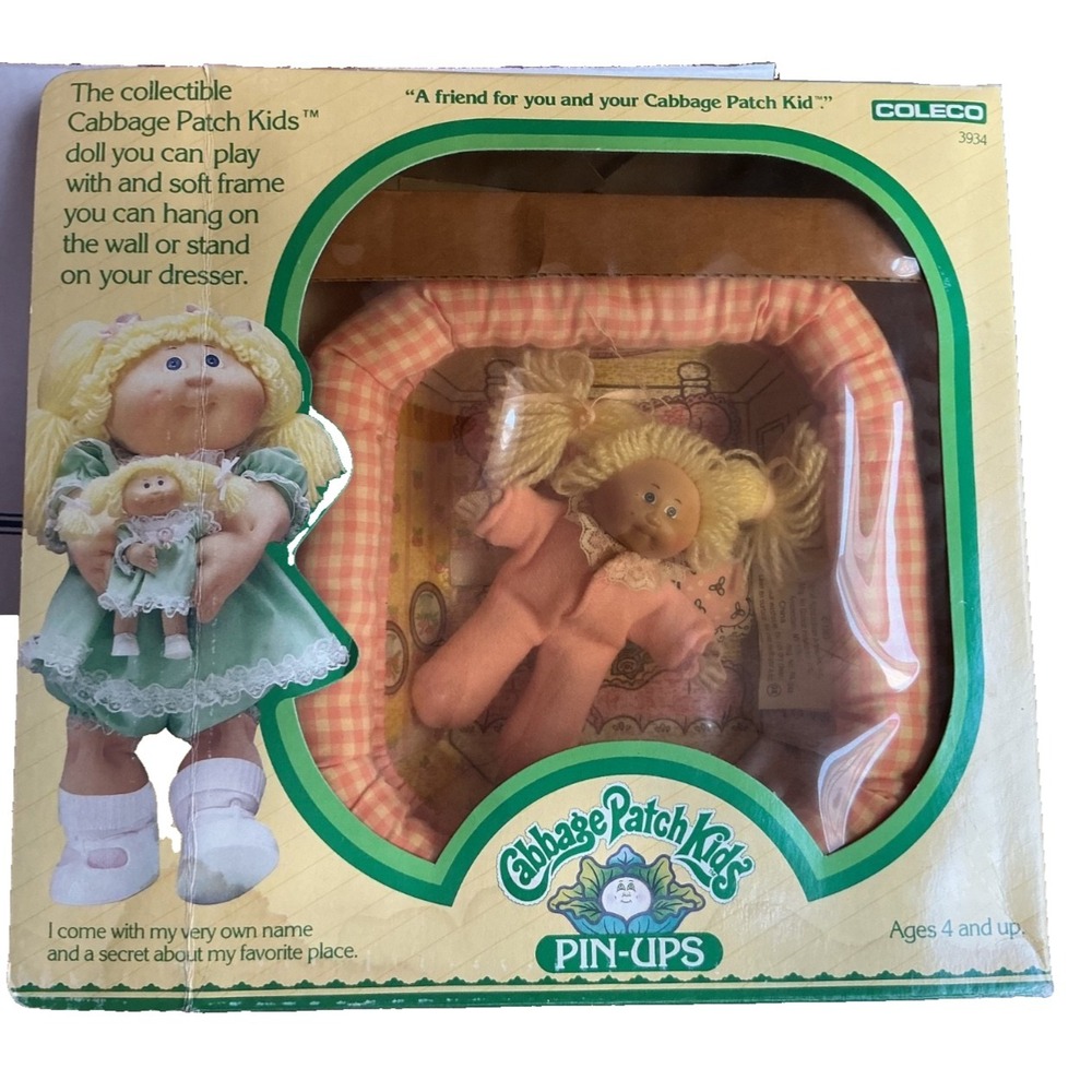 Vintage 1983 Coleco Cabbage Patch Kids Pin-Ups Ellen Mona & Her Bedroom In Box